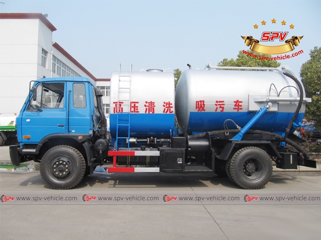 Side View of Jetting Vacuum Truck Dongfeng